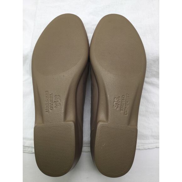 SAS Beige Slip On Moccasin Loafer Womens 7N Comfort shoes New - Picture 7 of 8